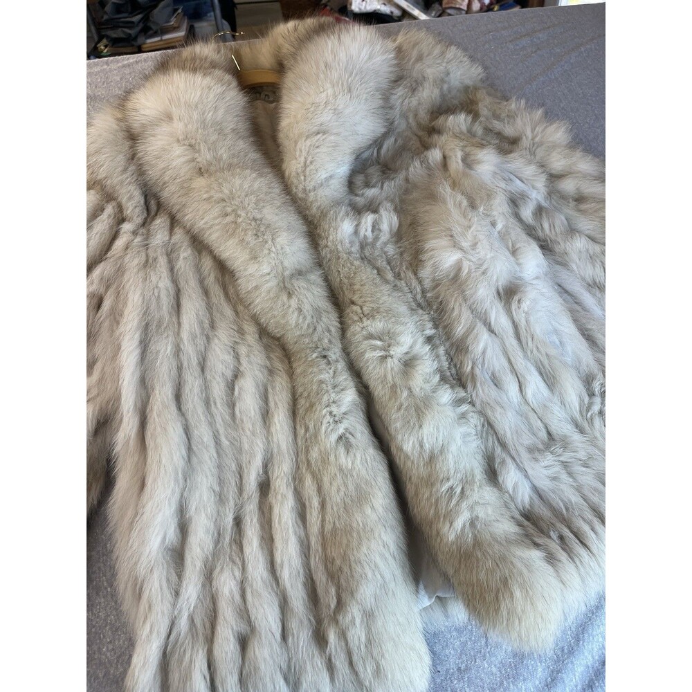 Vintage PD Furs Fur Coat Silver Fox Silk Bemberg Womens Small White Gray 80’s